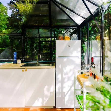 Couette-café Il Rossignolo Con Piscina 3*