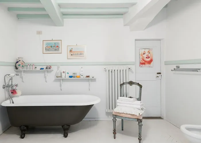Il Rossignolo Con Piscina 3*